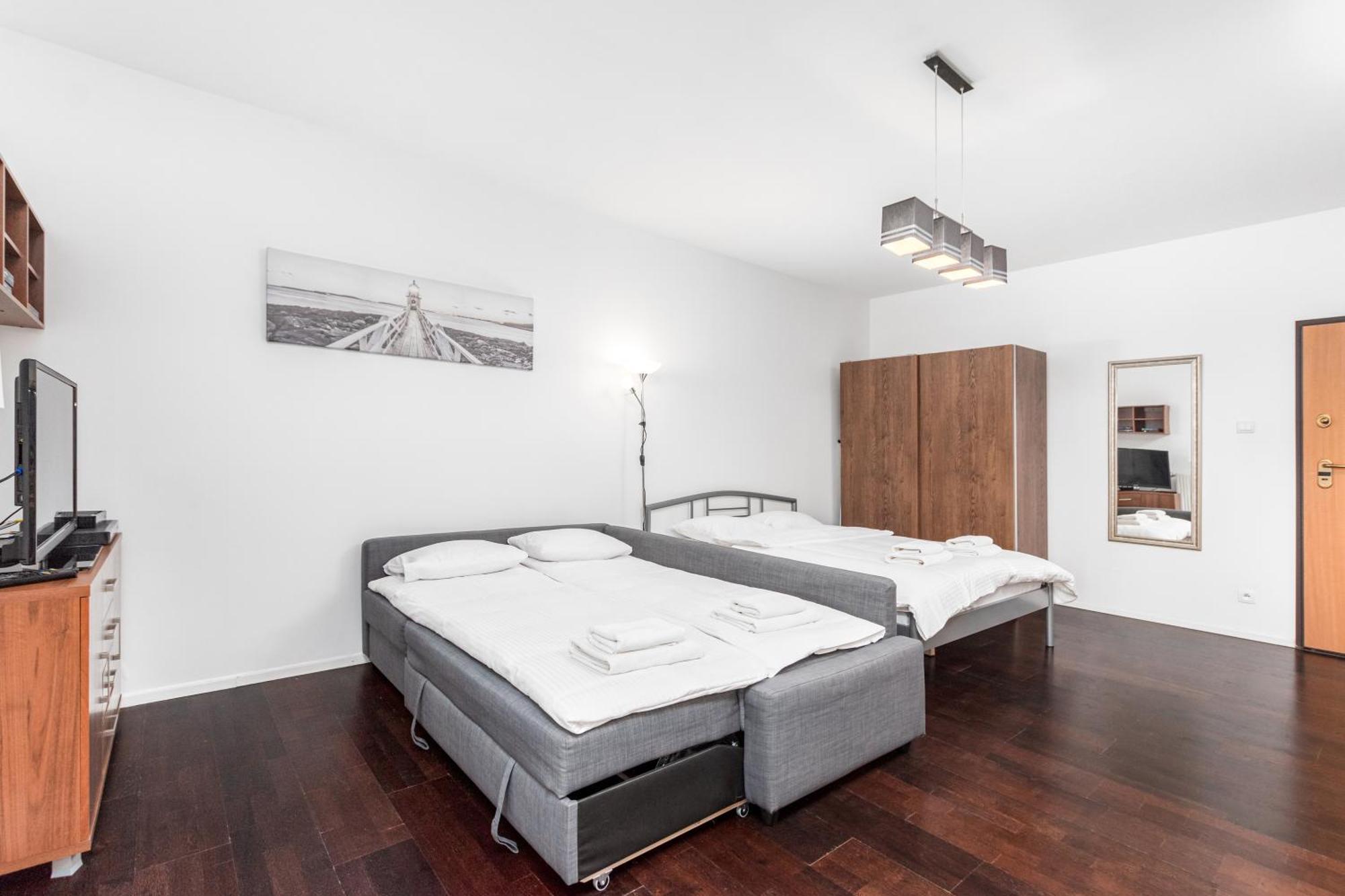 Apartamenty Piekna 28A By Your Freedom Варшава Екстериор снимка