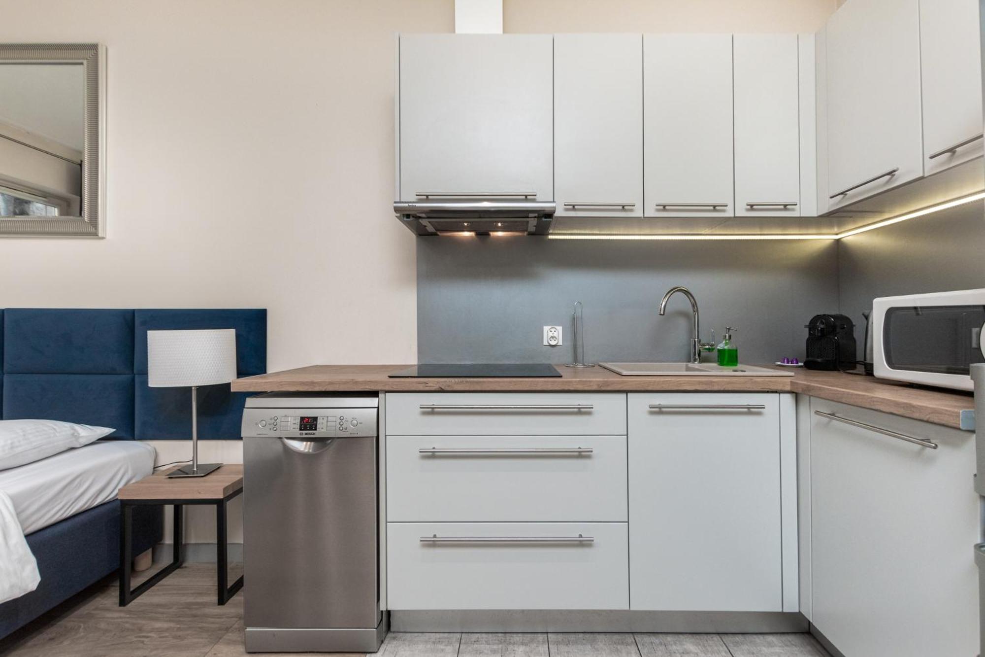 Apartamenty Piekna 28A By Your Freedom Варшава Екстериор снимка